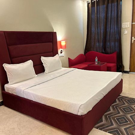 Hotels7Apple Mahoba Exterior foto