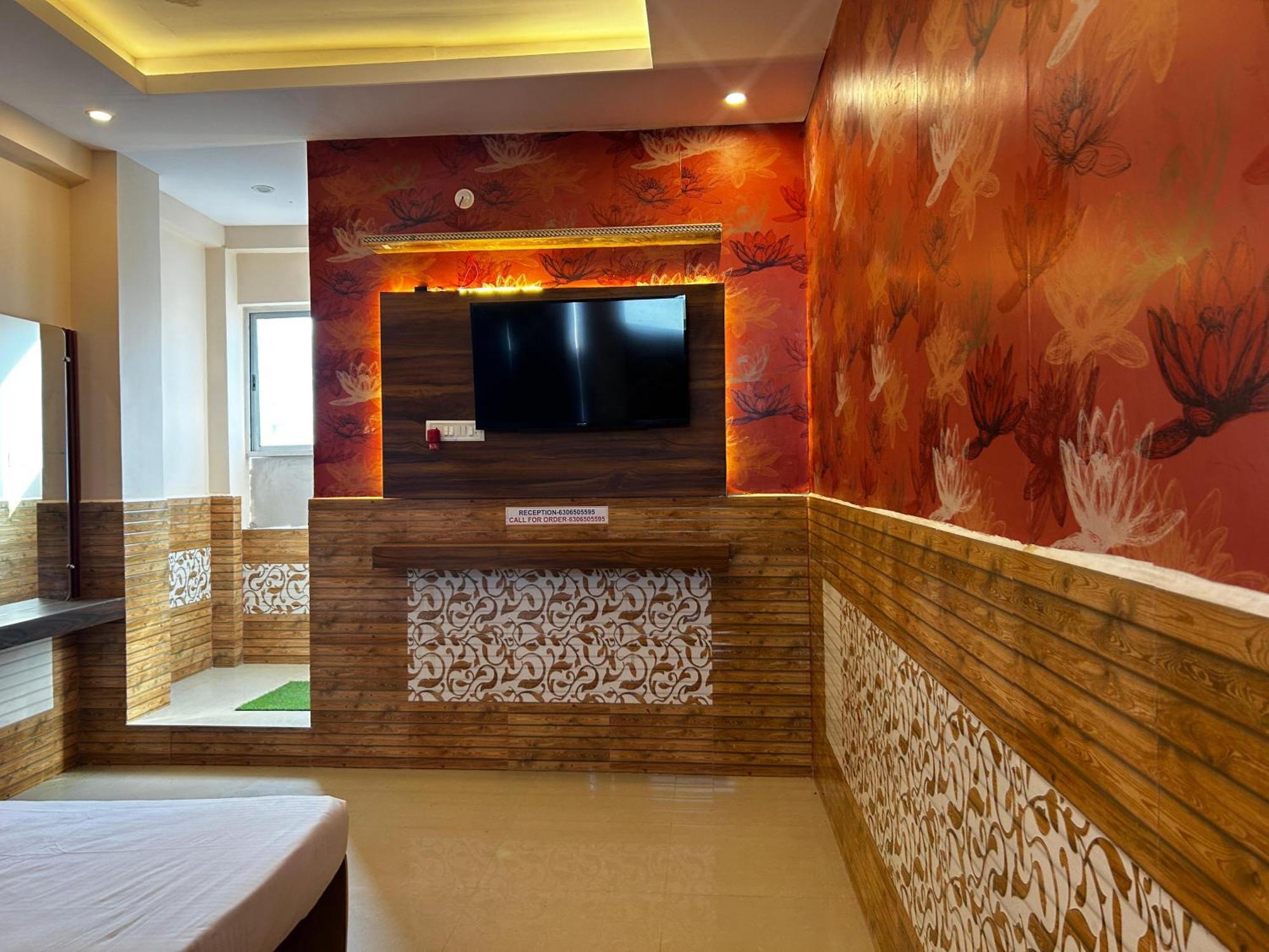 Hotels7Apple Mahoba Exterior foto