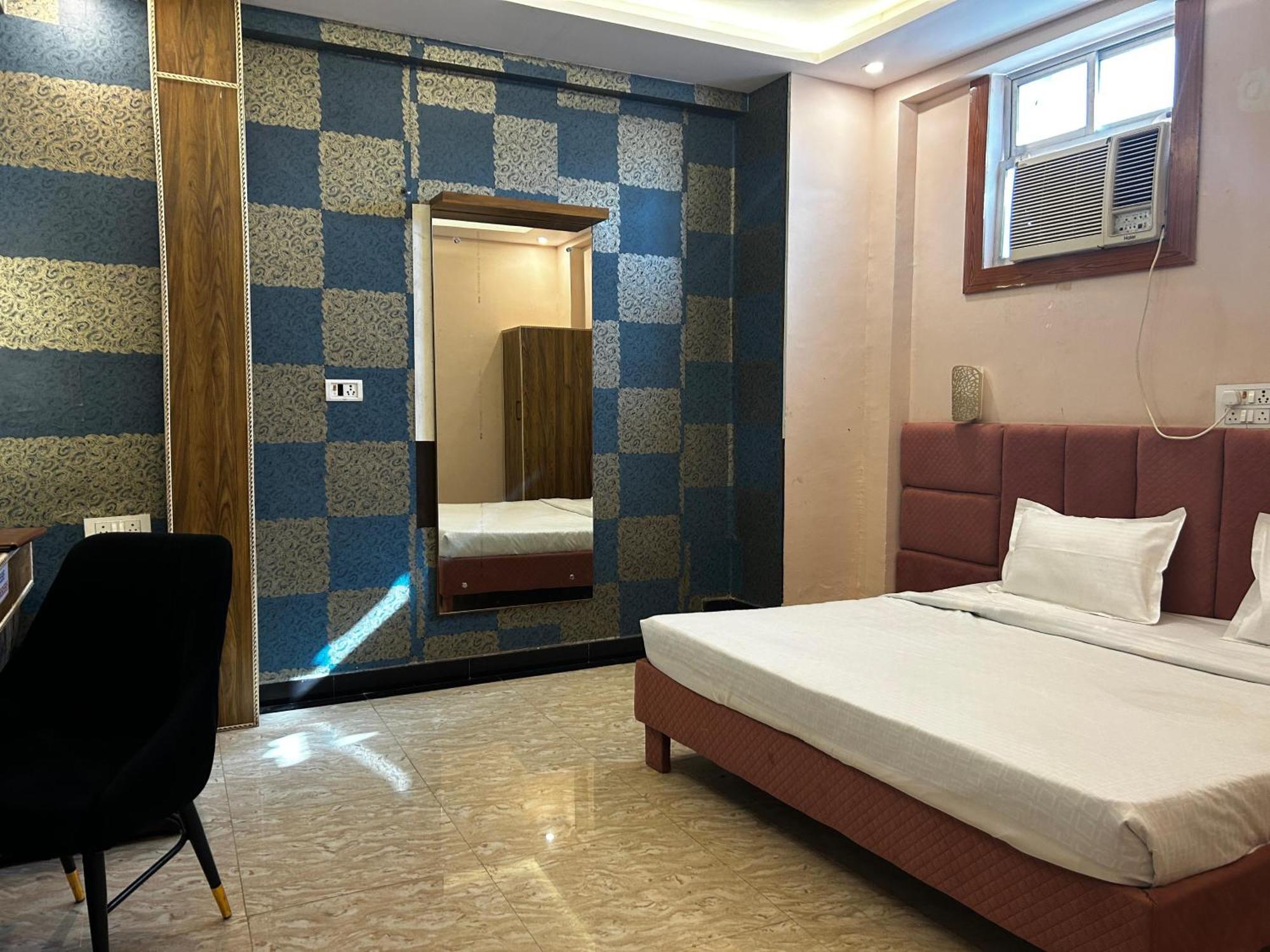 Hotels7Apple Mahoba Exterior foto
